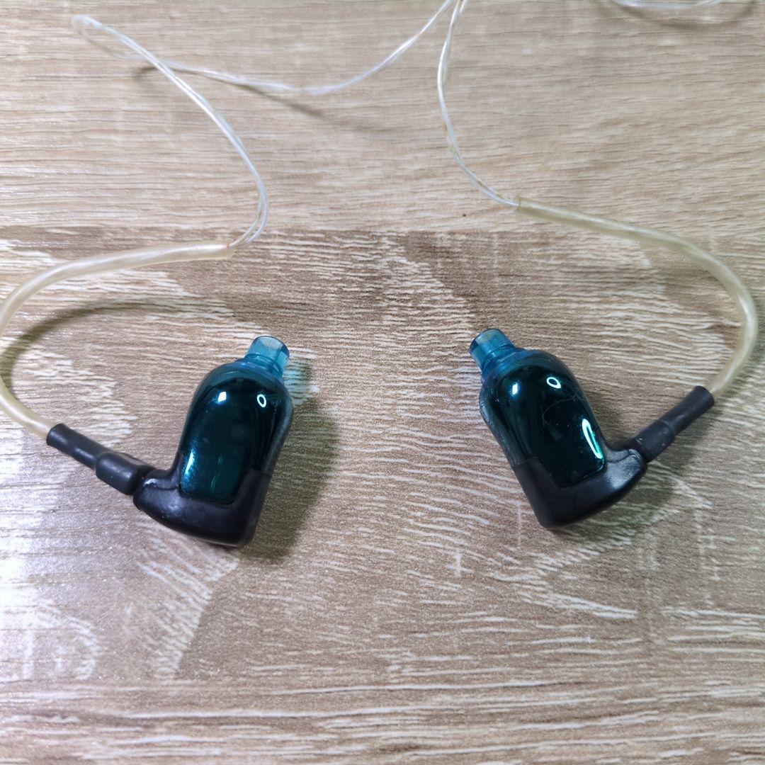 ultimate ears triple.fi 10 有線イヤホン