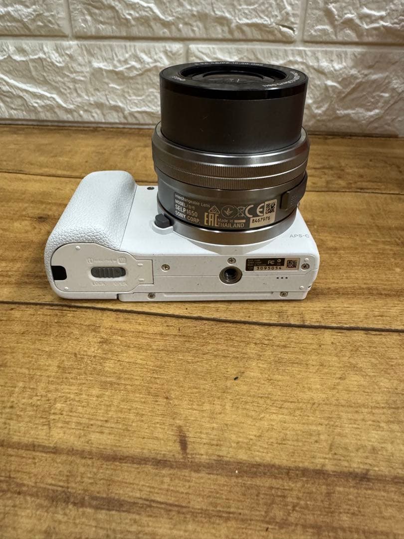 SONY α 5100 ミラーレス一眼カメラ ダブルレンズキット　ホワイト