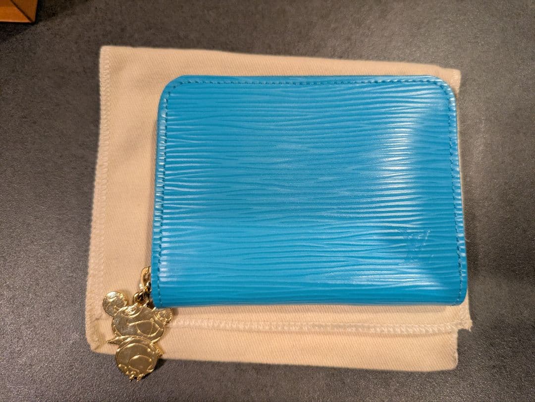 LOUIS VUITTON ルイヴィトン　エピレザー ケース　村上隆