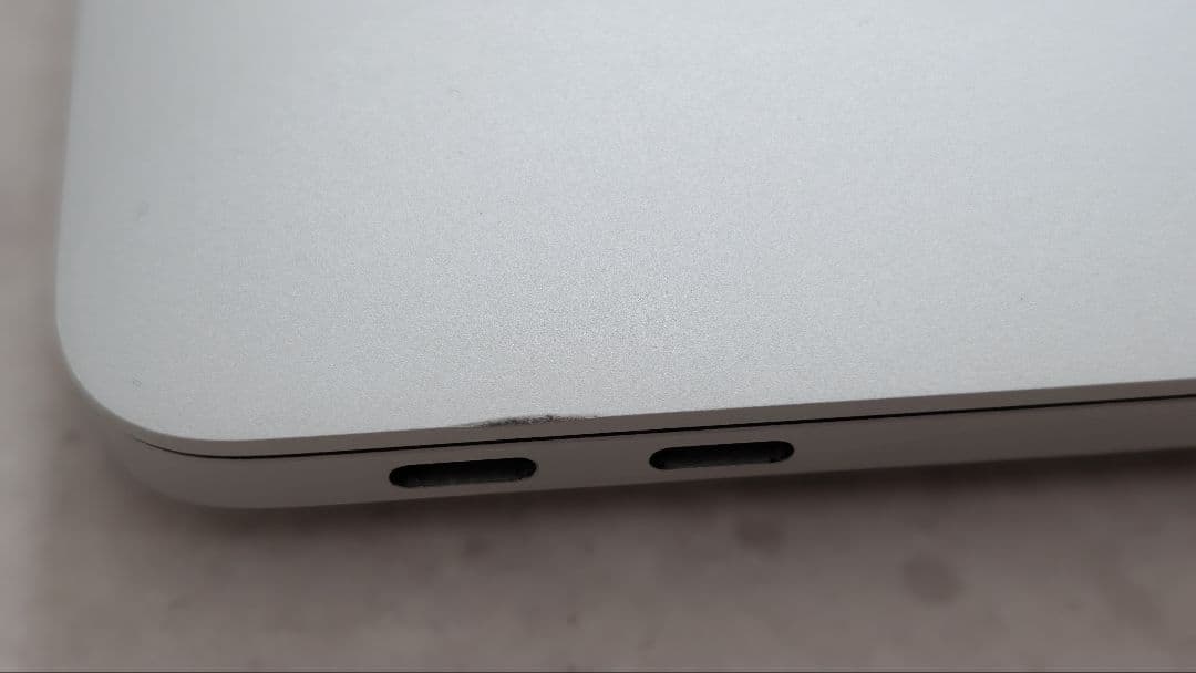 MacBook本体 MacBookPro(13inch, 2016, Thunderbolt3x2)