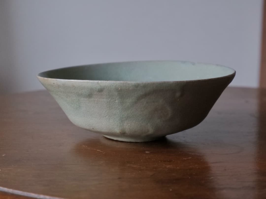 青磁鉢　茶碗　高麗青磁　陰刻文皿　箱付　茶道具　Q1784