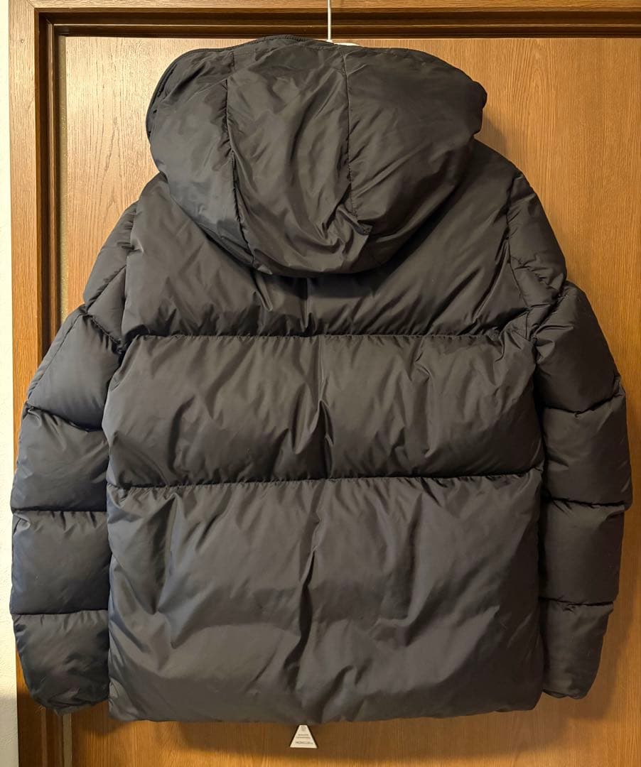 美品　MONCLER ダウンジャケット　Montcla ブラック　サイズ1