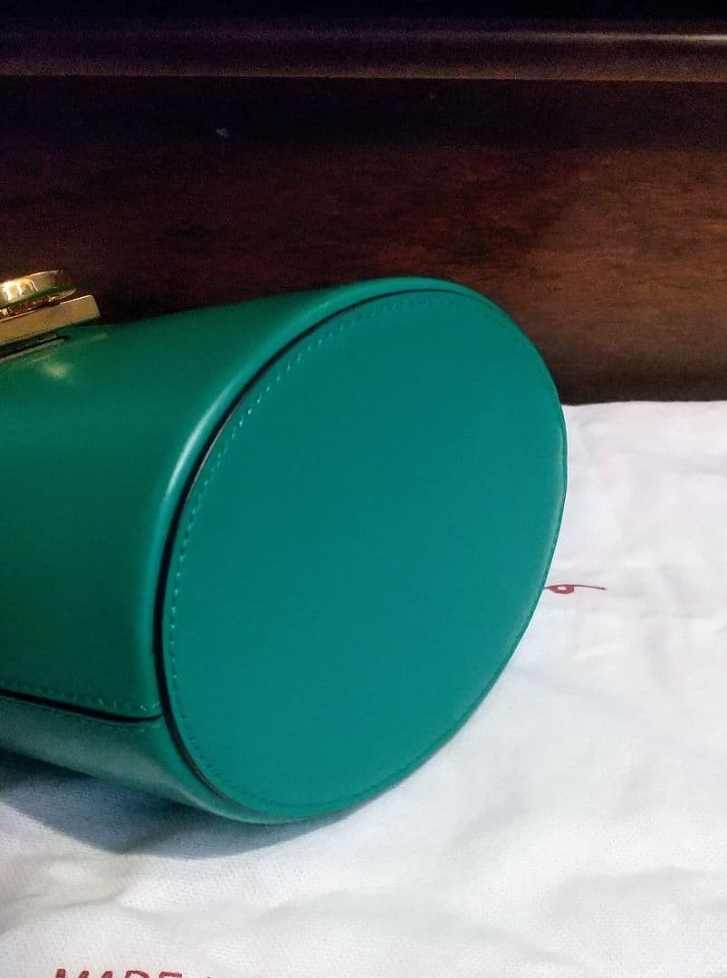 Salvatore Ferragamo トリフォリオ バッグ グリーン