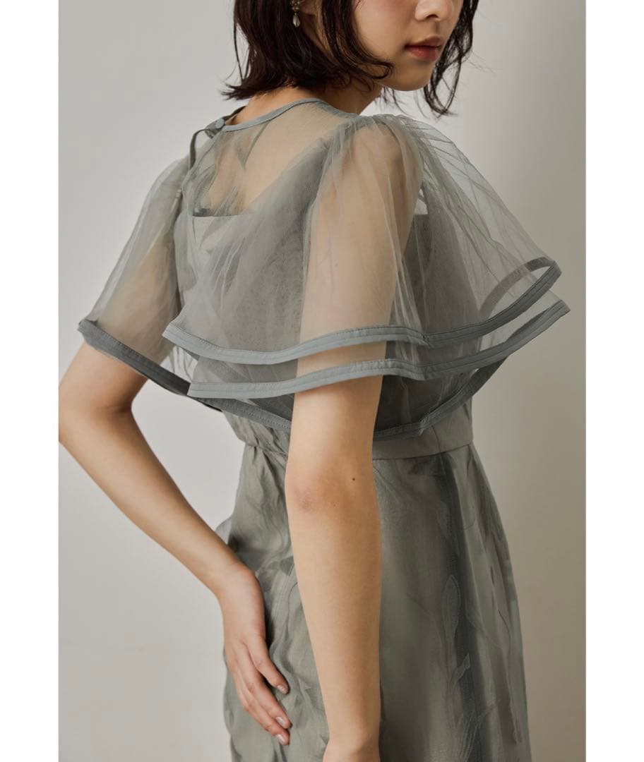 【タグ付き新品】LE’RURE リルアー　サーキュラースリーブフラワードレス