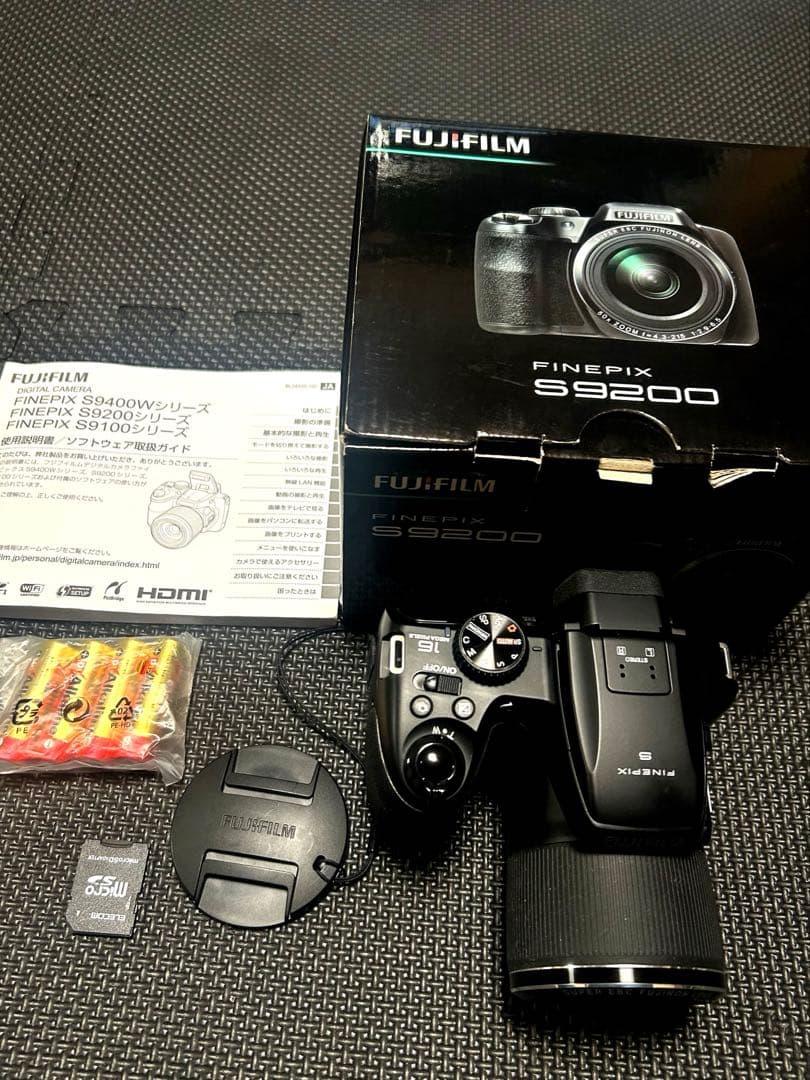 【週末値下げ】FUJIFILM FinePixデジタルカメラ S9200ブラック