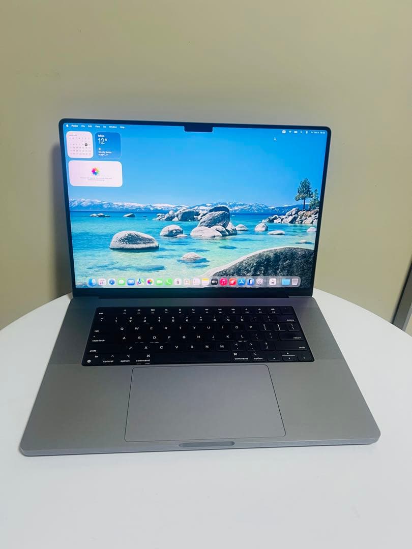 Macbook M1 Pro 16インチ 2021 16GB/ 512GB