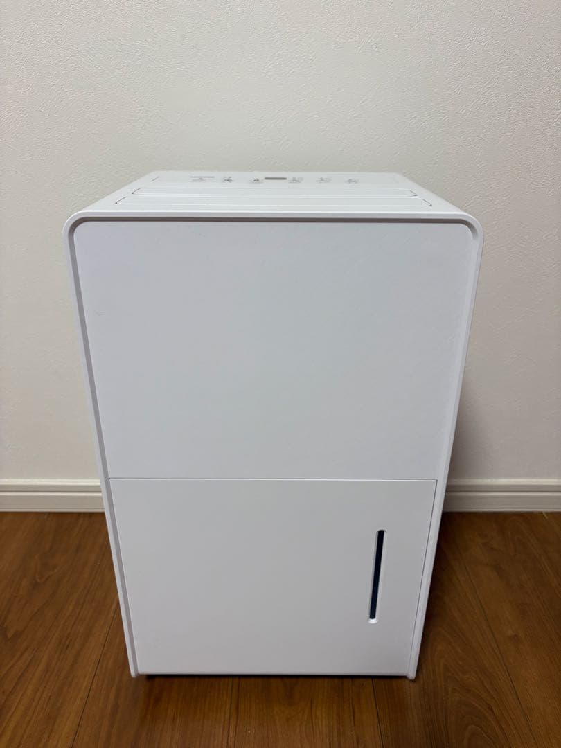 美品　YAMAZEN　除湿機　EDC-H60　2024年製