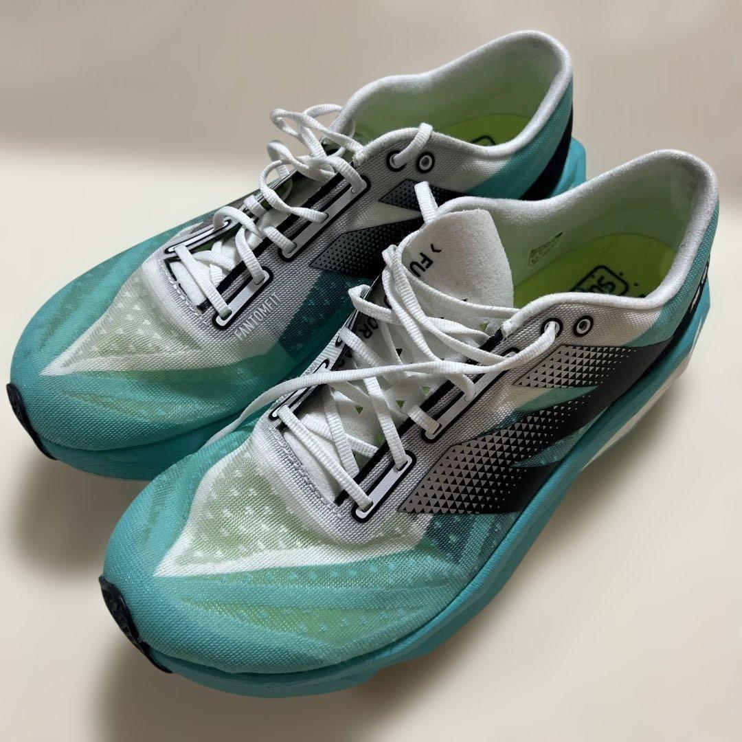 New Balance FuelCell Elite v4ランニングシューズ