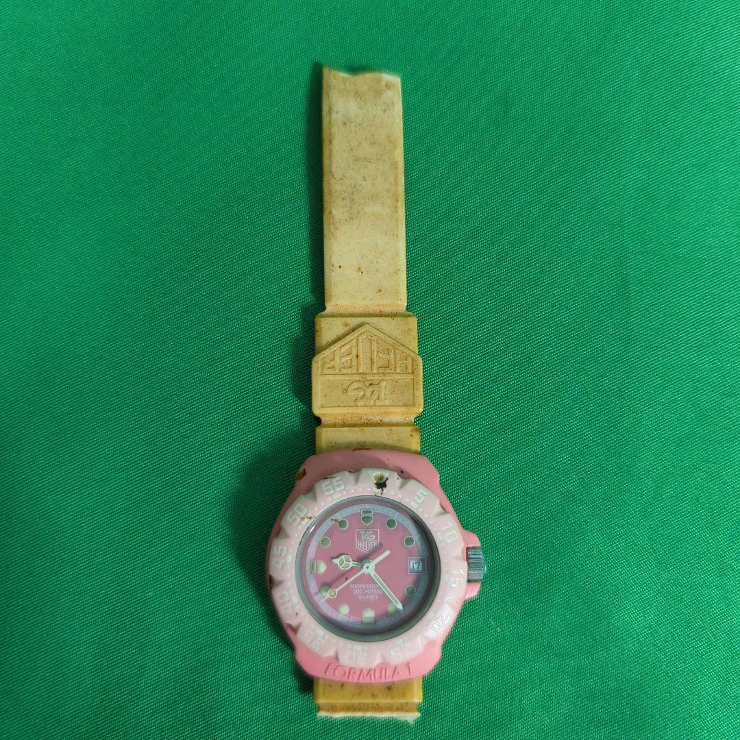 希少 タグホイヤー フォーミュラピンク　グレー　クォーツ汚れ　ジャンク　電池切れ