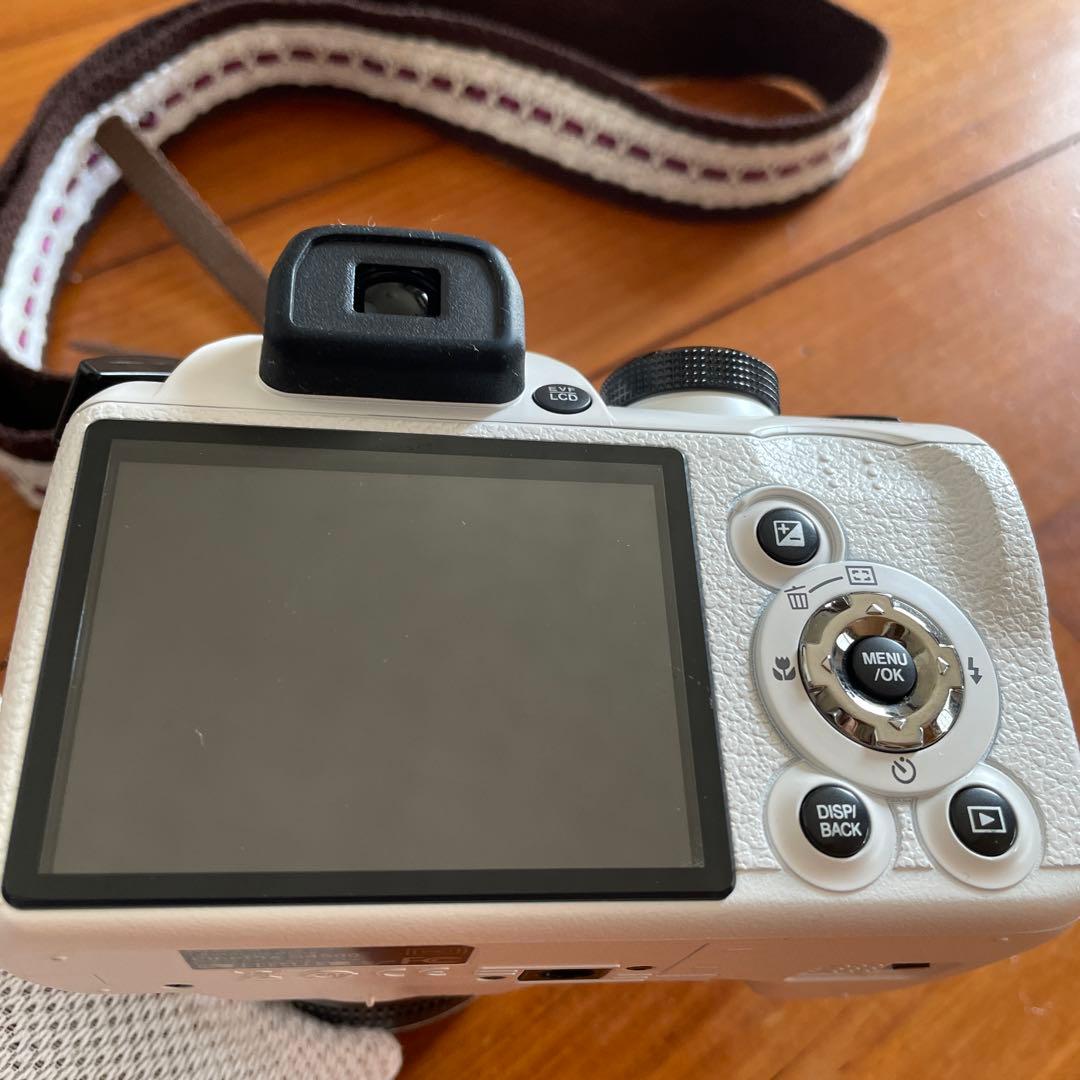 FUJIFILM Finepix S4500 コンパクト デジタルカメラ