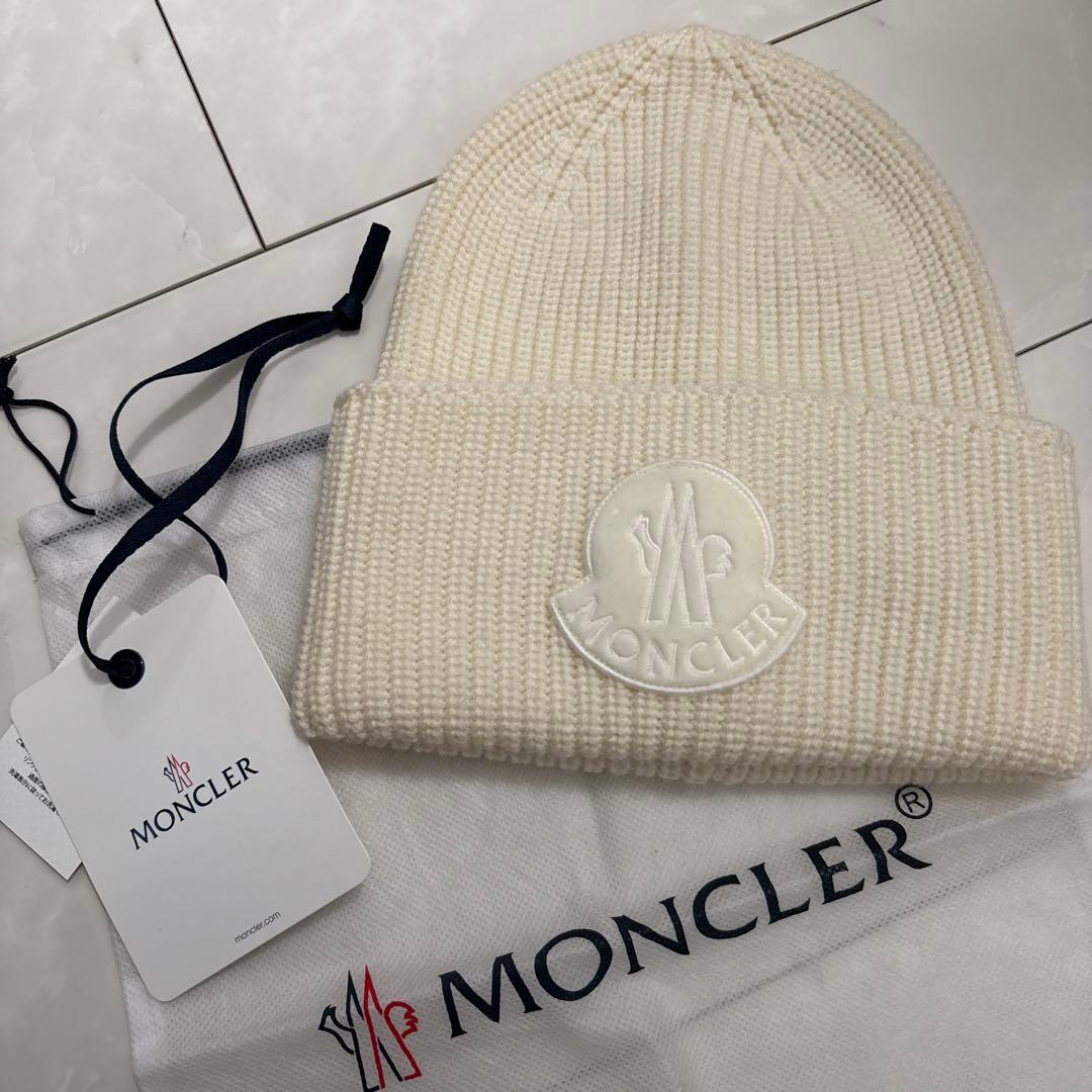 MONCLERニット帽