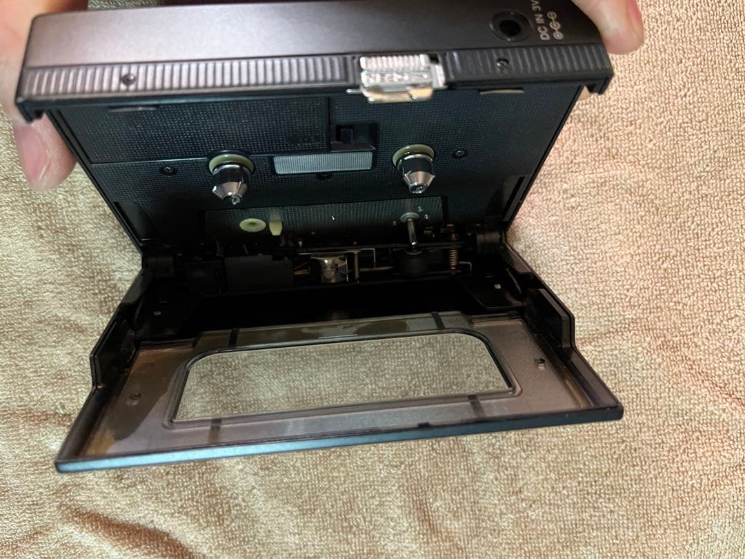 極上品 SONY WM-DC2 カセットプレーヤー ウォークマン