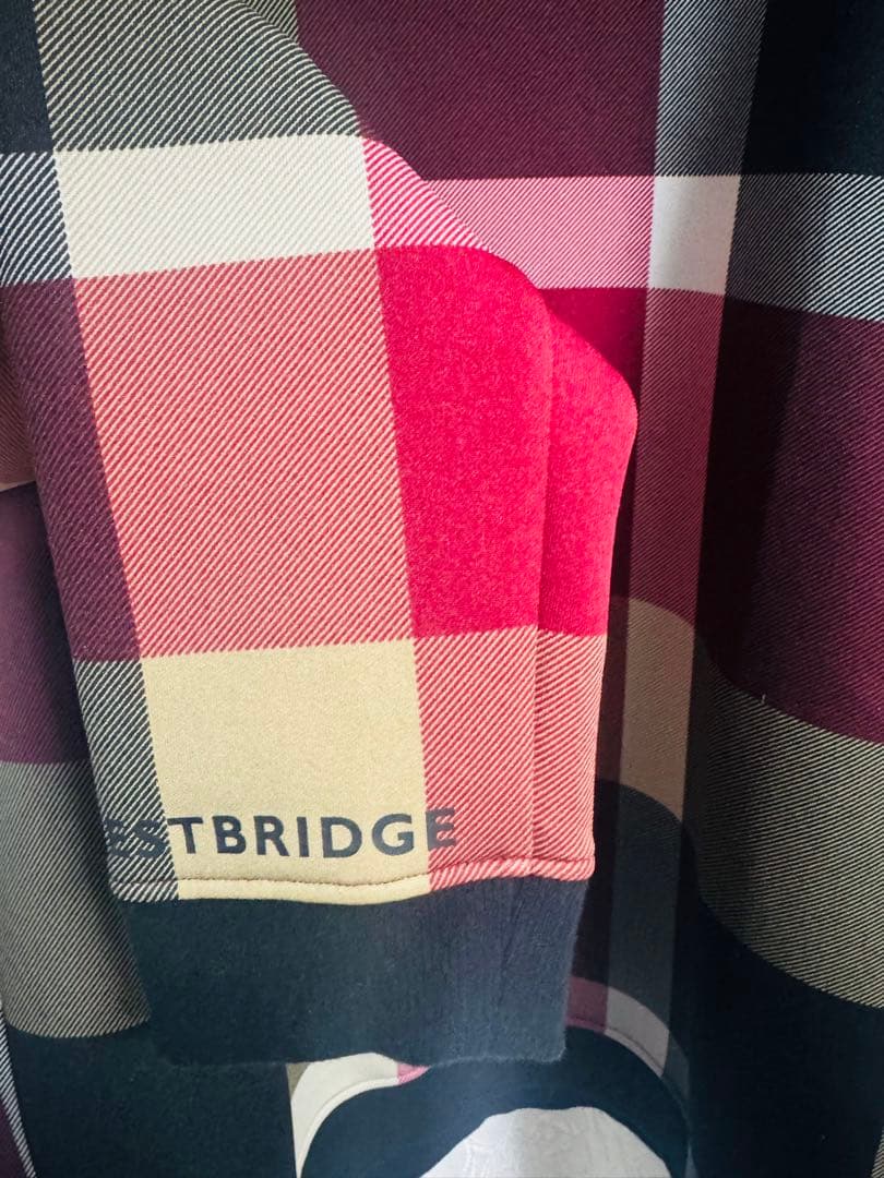 バーバリーチェック柄トレーナーLサイズ