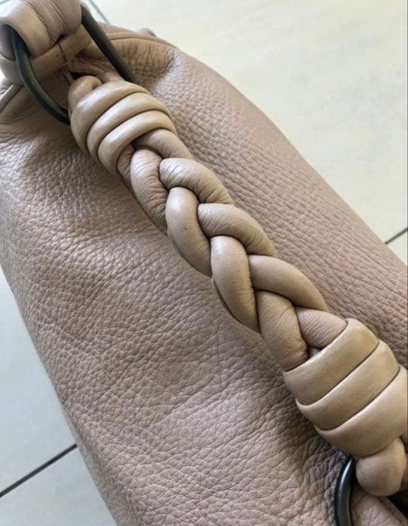 ボッテガバック