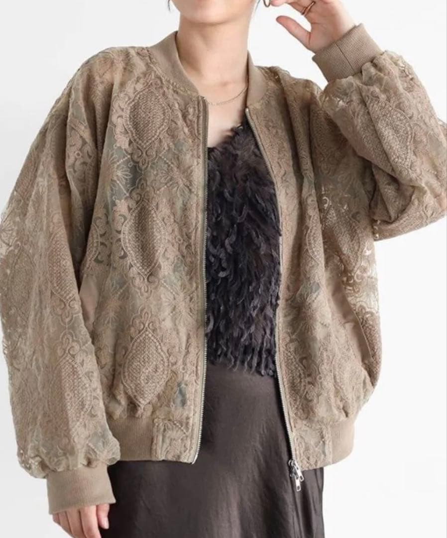 vin 新品　完売　ダブルジップチュールレースブルゾン　ベージュ　定価22000