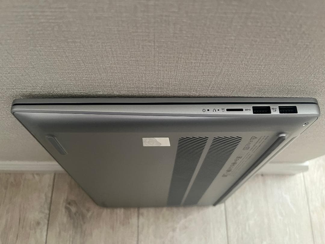 【月末まで値下げ中】Lenovo IdeaPad Slim 5 5i Gen 8