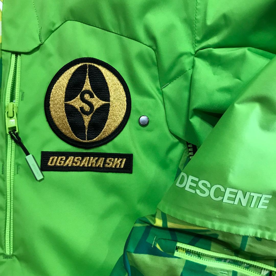 最終価格DESCENTE 　オガサカチームストレッチ中綿入りジャケット　Lサイズ