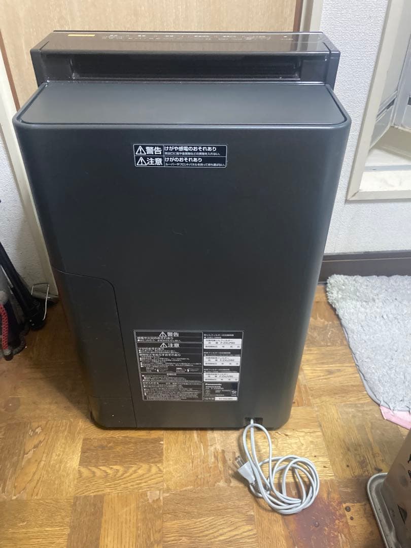 Panasonic 空気清浄機 F-VXM90 取扱説明書付き　2016年製