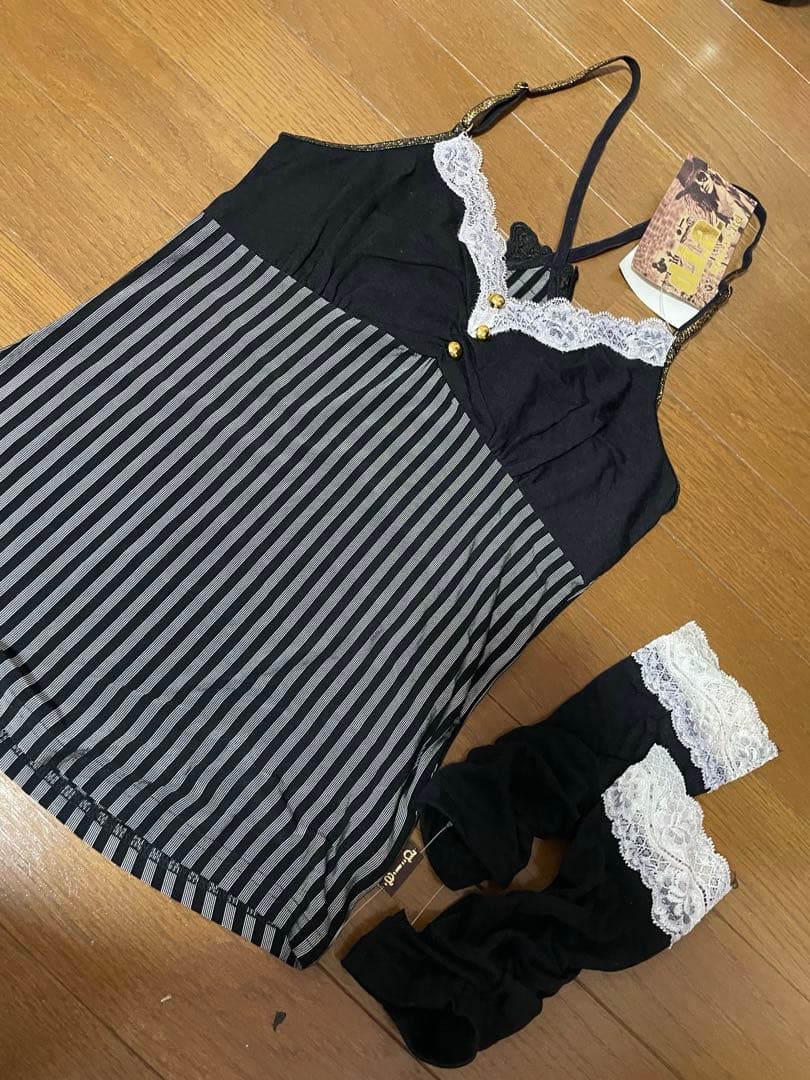 キャミソール、アームウォーマー付きd.i.a新品