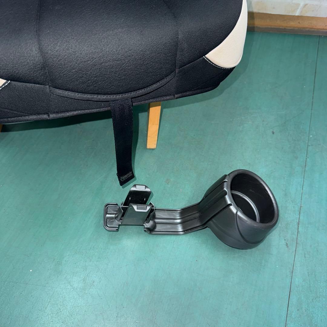 コンビ　ジュニアシート　ジョイトリップEG GA 1才から