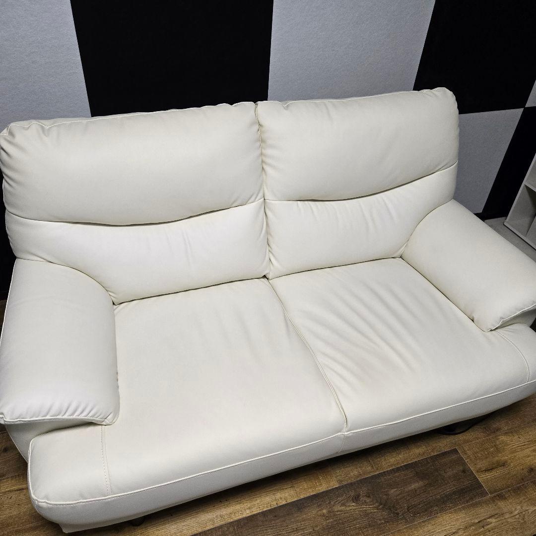 【お引き取りは半額に値下げ】合成皮革 2人用ソファ ニトリ