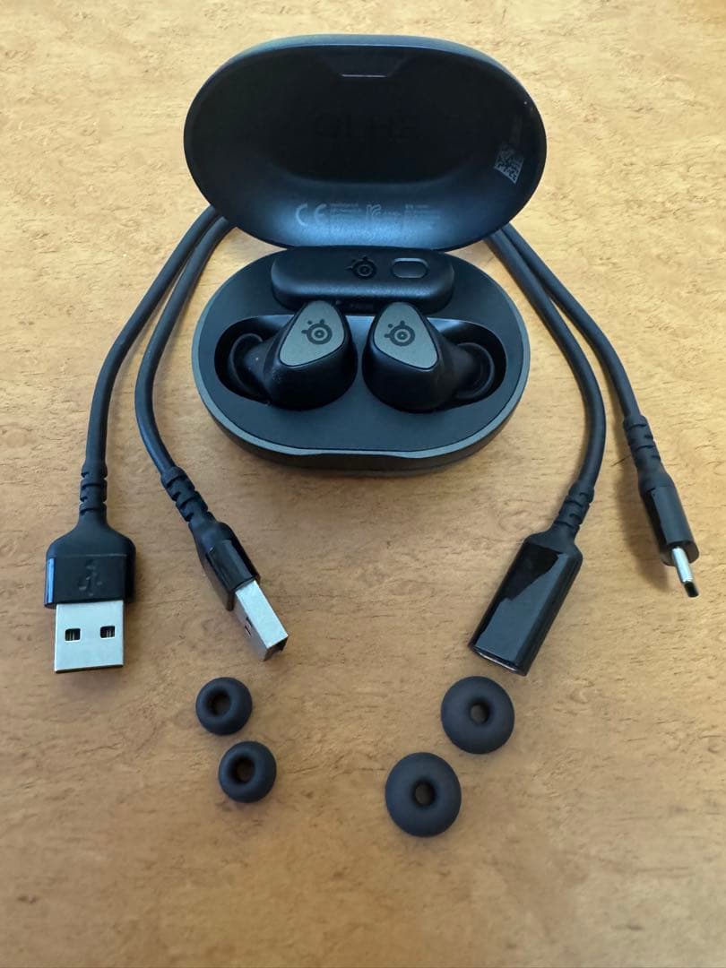 SteelSeries Arctis Gamebuds ワイヤレスイ ヤホン