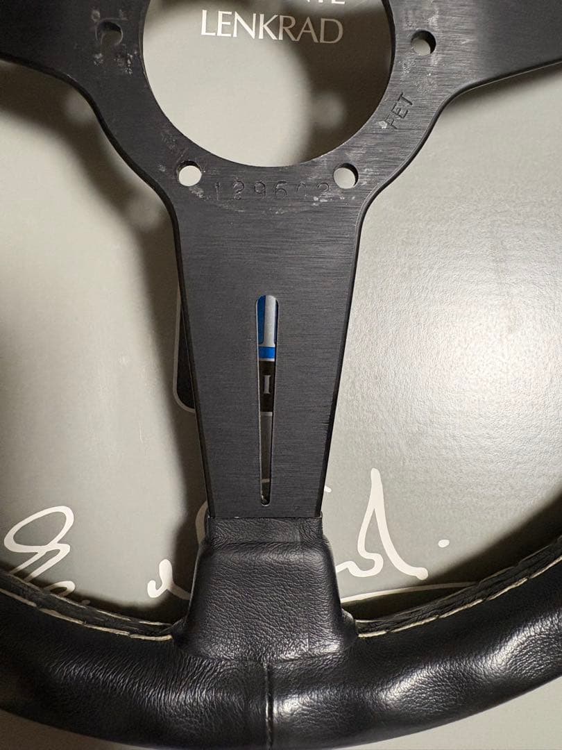 ナルディ　クラッシック　ブラックスポーク　ステアリング 36センチ