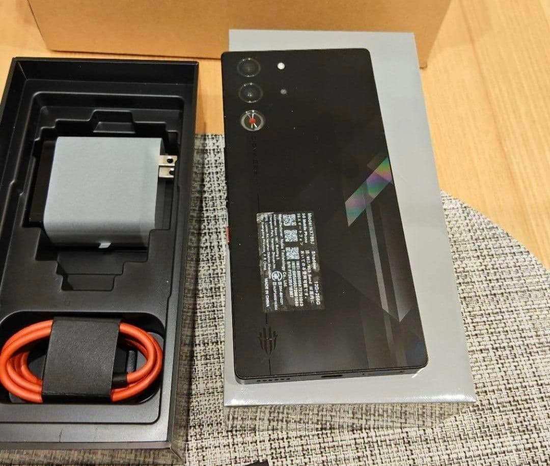 REDMAGIC 10 Pro 12GB+256GB / Shadowブラック