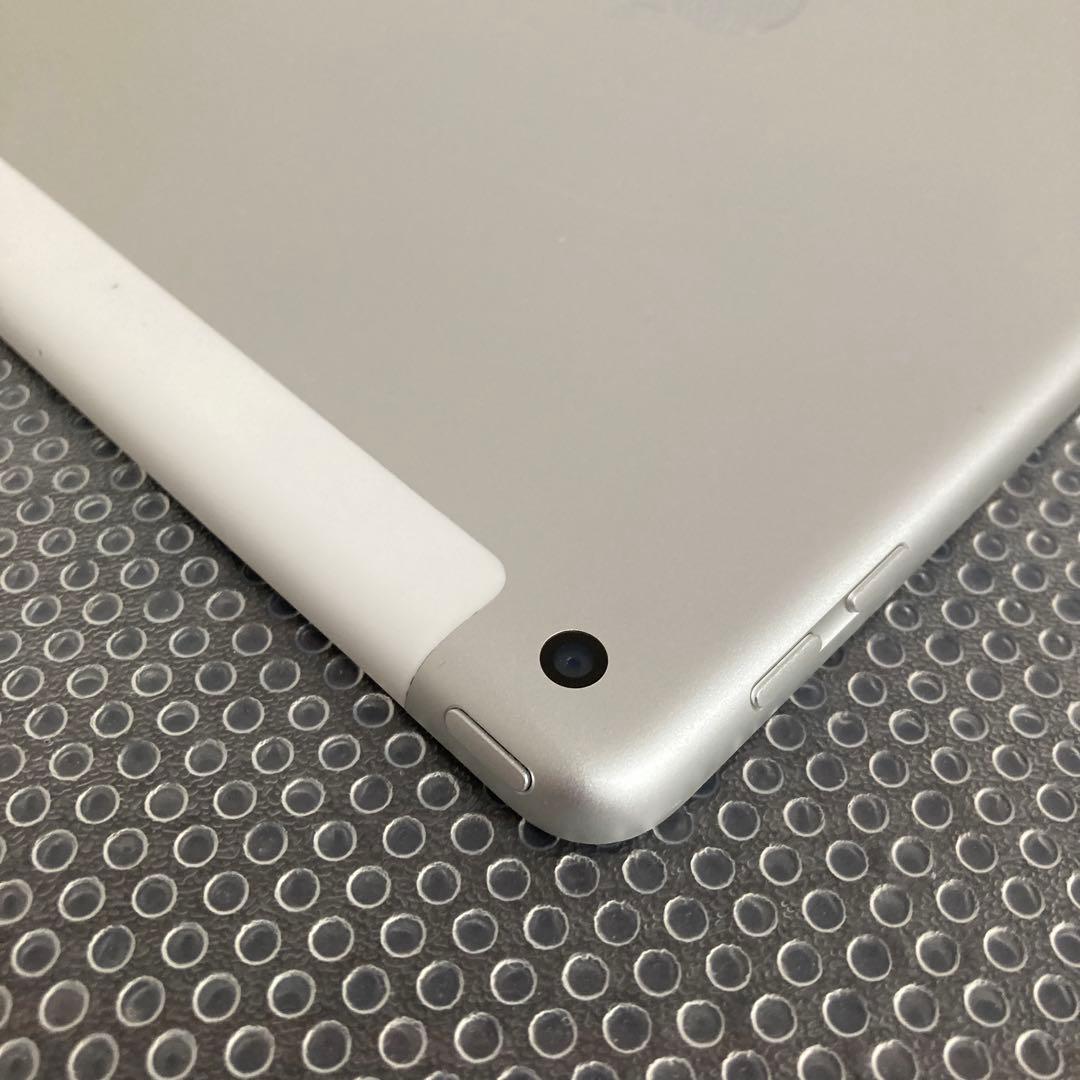 587【早い者勝ち】iPad6 第6世代 32GB SIMフリー☆