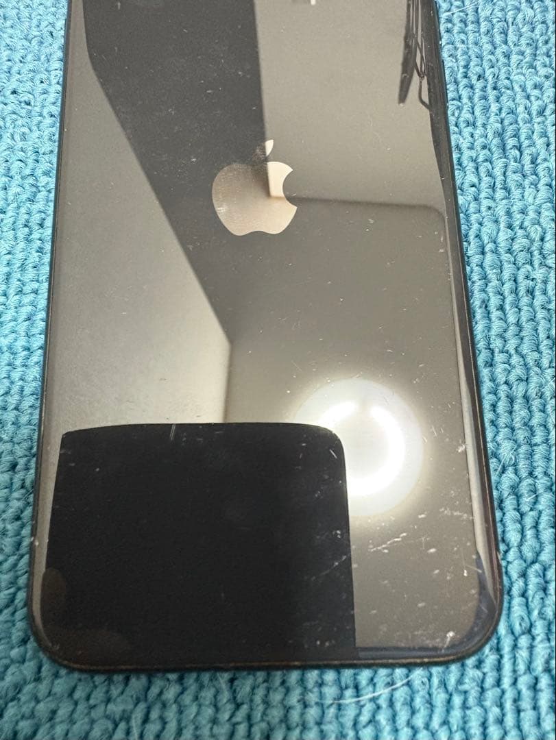 iPhone SE 第2世代128GB 本体