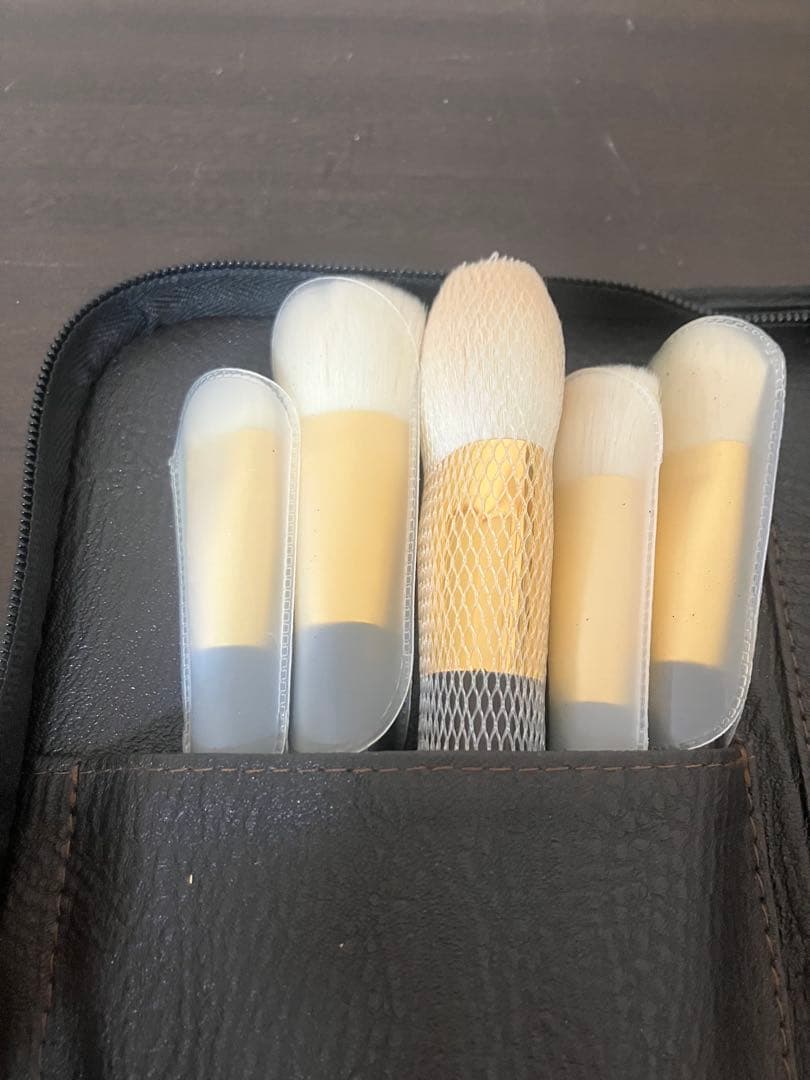 TOM FORD メイクブラシセット 11本 ケース付き ほぼ新品 プロ仕様