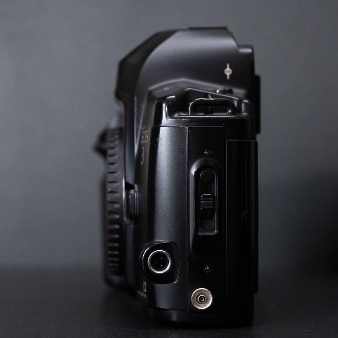 Canon キヤノン EOS3 フィルムカメラ