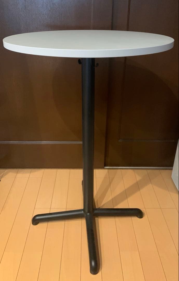 IKEA 円形カウンターテーブル
