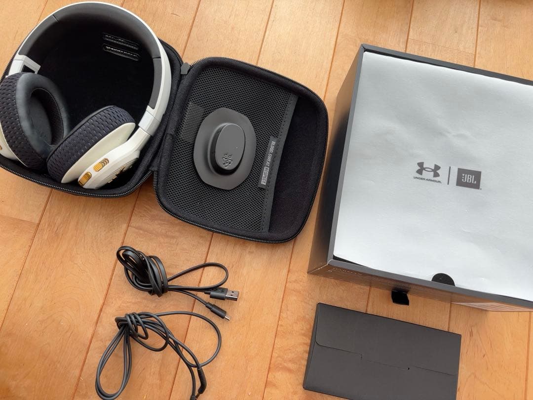 UAプロジェクトロック オーバーイヤートレーニングヘッドホン