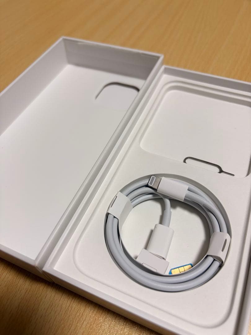 【美品】iPhone14 パープル　128GB 箱・純正ケーブル付属