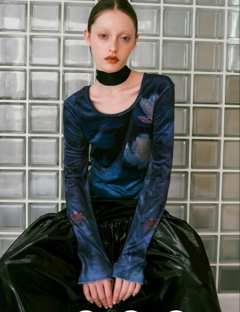 【2025aw】MARTE sahara アートプリント モネ ベロア トップス