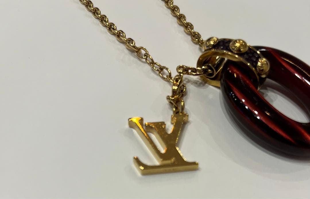 良品☆ヴィトン　ネックレス ロゴ　ＬＶ　パンダンティフ ギミアクルー ガルーシャ