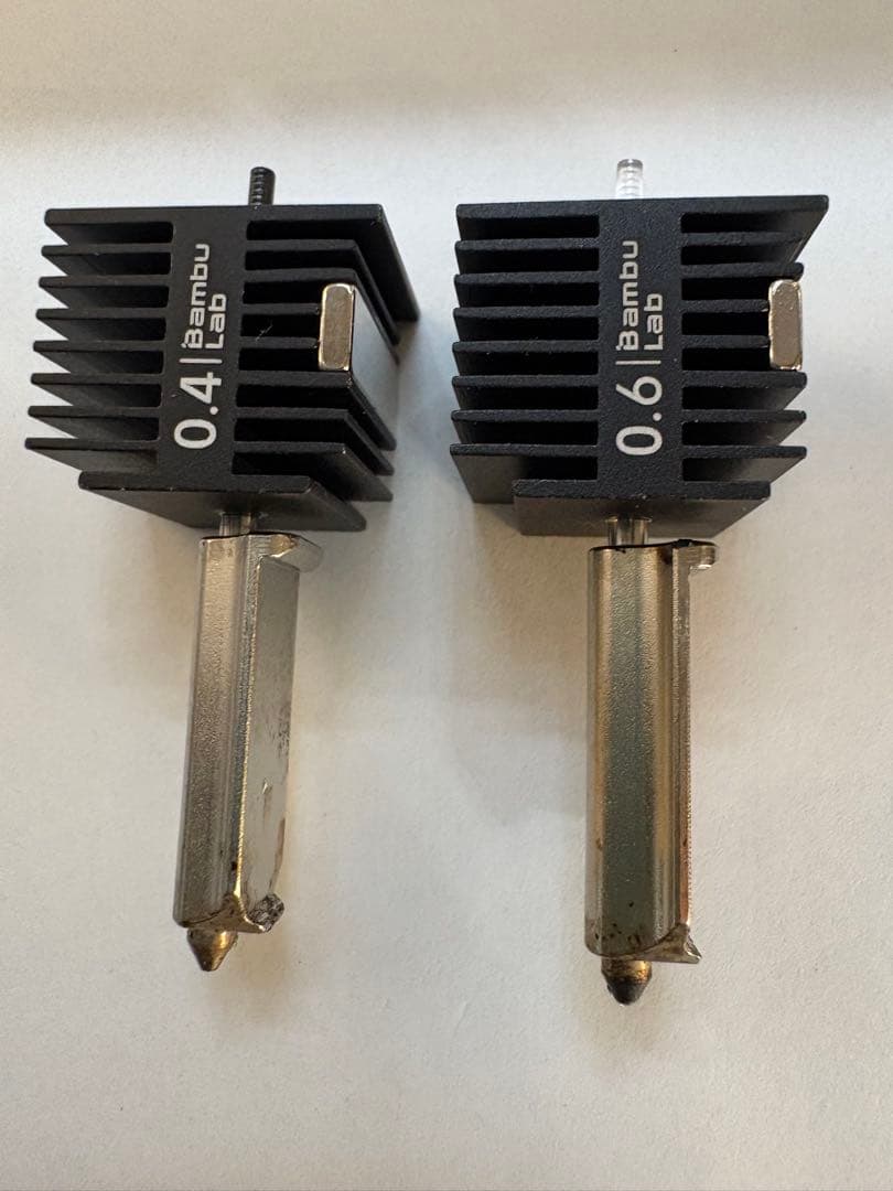 Bambu A1 Combo 3Dプリンター とエンクロージャー 純正ノズル５種