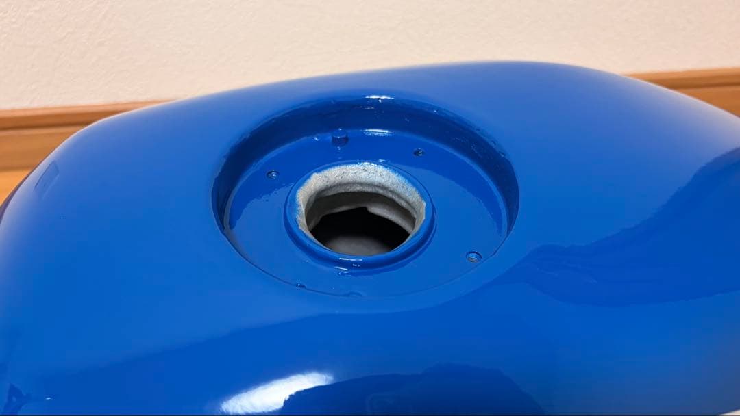 SUZUKI インパルス400タンクGK79Aクーリーカラー　塗装後未使用