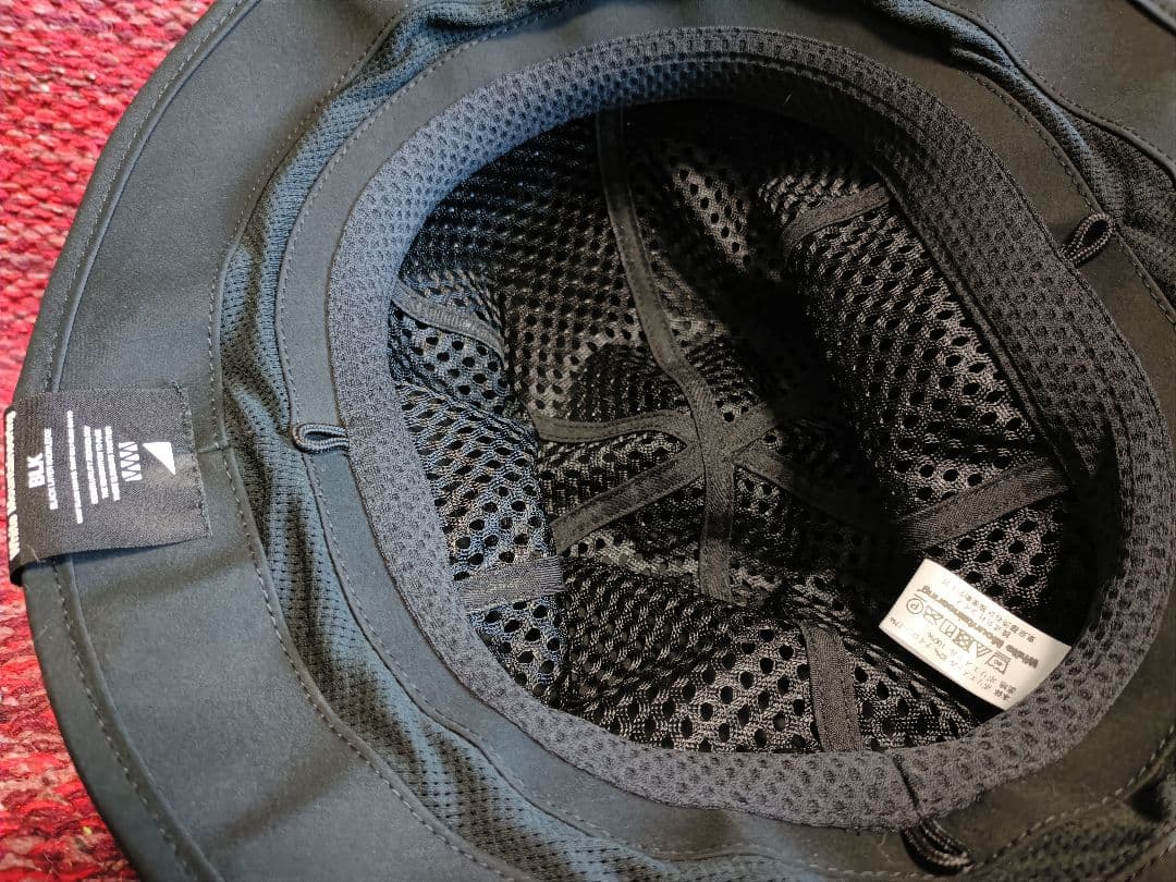 White Mountaineeringホワイトマウンテニアリング クロスピーク