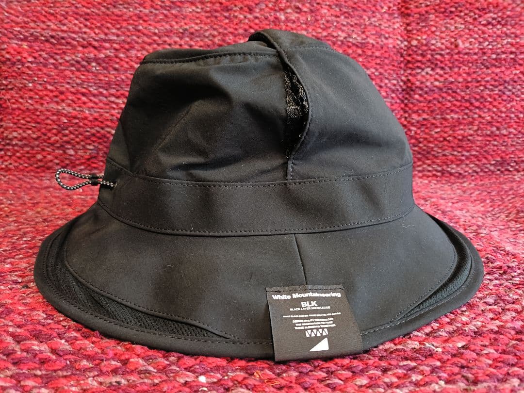 White Mountaineeringホワイトマウンテニアリング クロスピーク