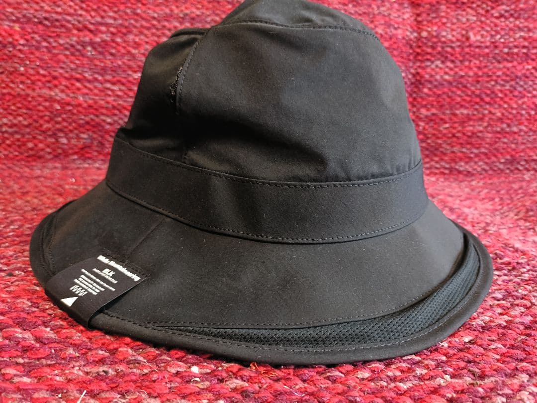 White Mountaineeringホワイトマウンテニアリング クロスピーク