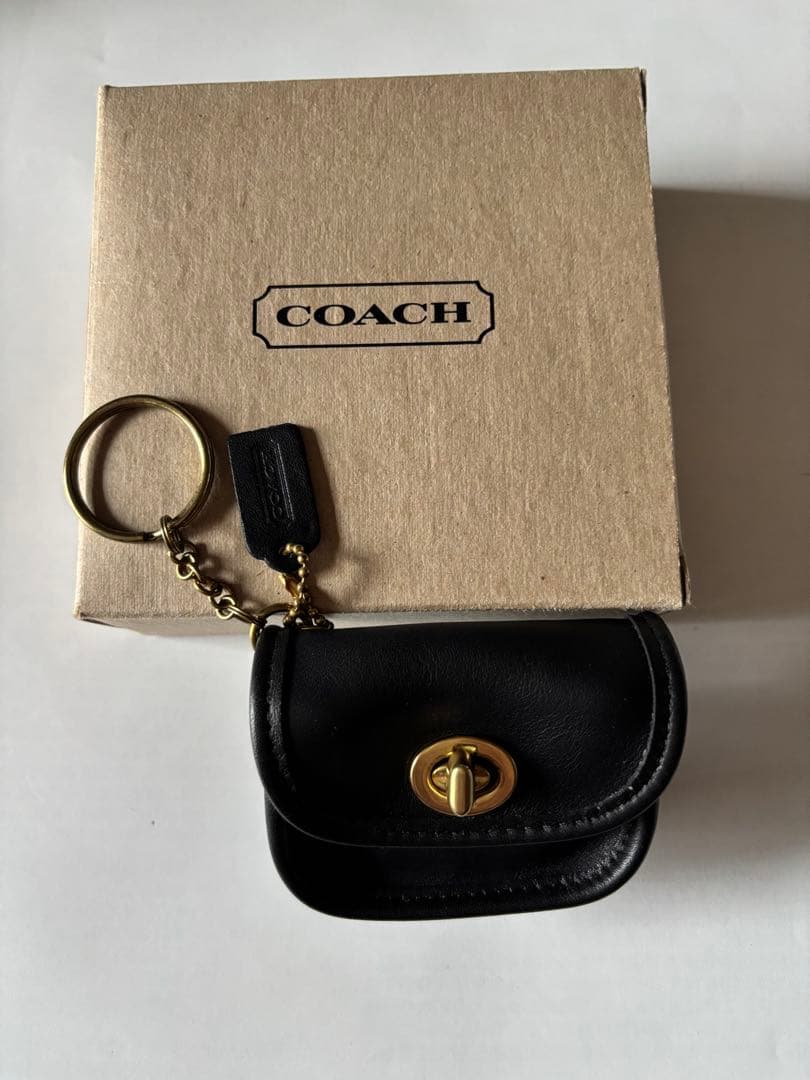 COACH 黒い小銭入れ キーホルダー付き