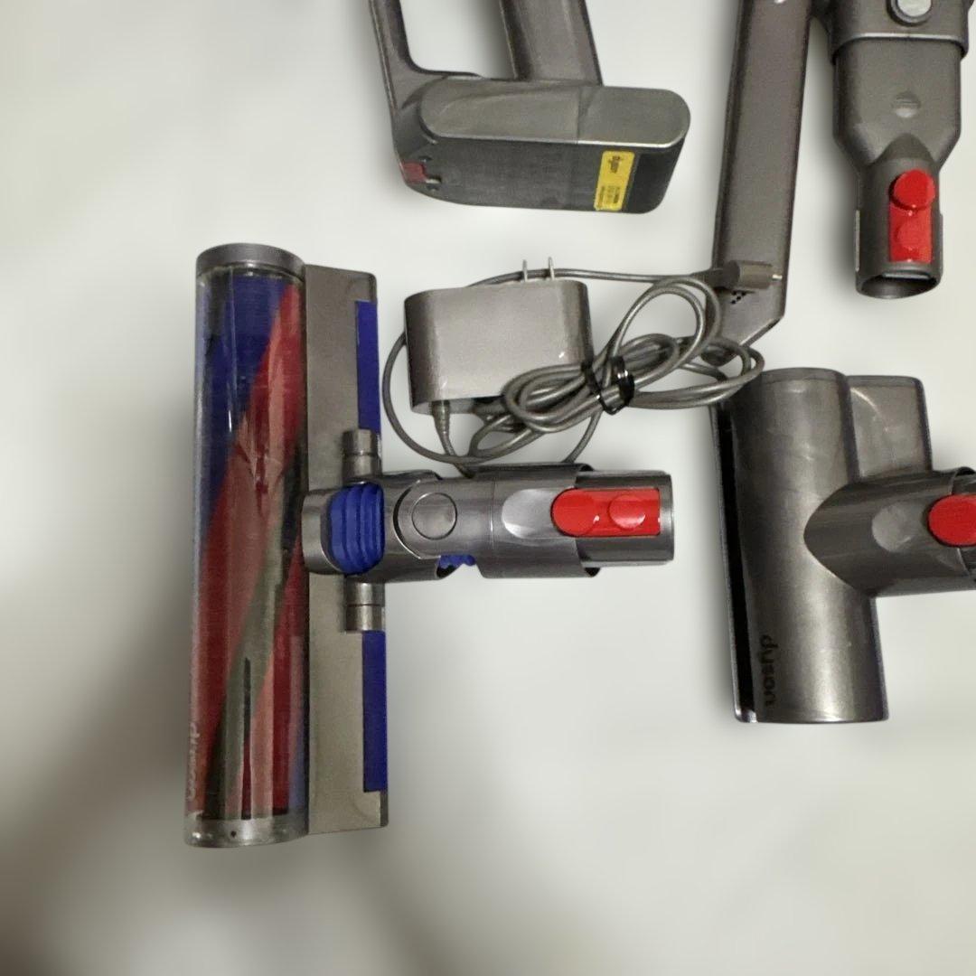 ダイソン　SV18 digital slim