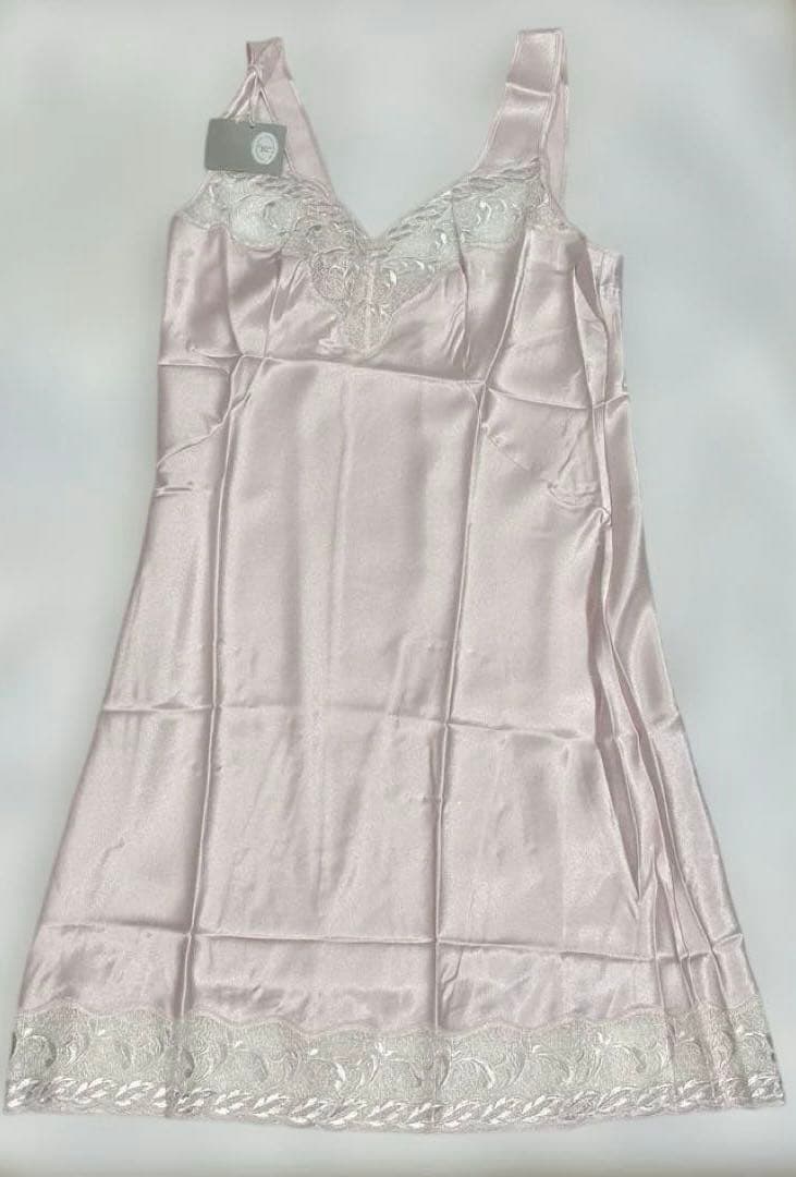 Christian Dior ピンク キャミソール　新品未使用。