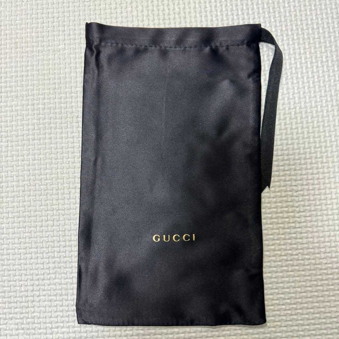 Gucci ブラウンサングラス ゴールドロゴ