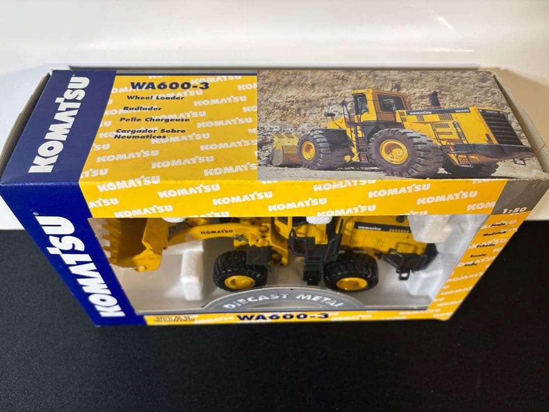 コマツ WA600-3 ホイールローダー 1/50