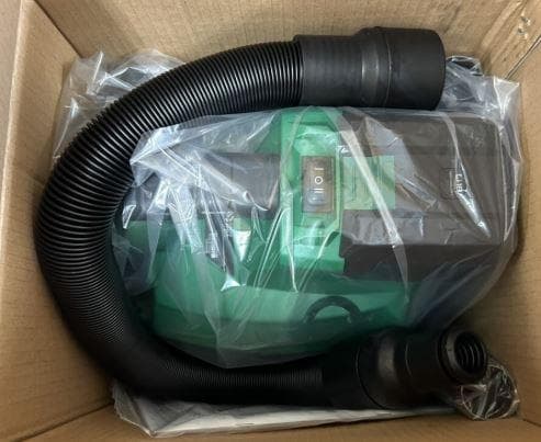 ク*ー様 ハイコーキ コードレス集じん機 18v 5.1L 乾湿両用 本体のみ