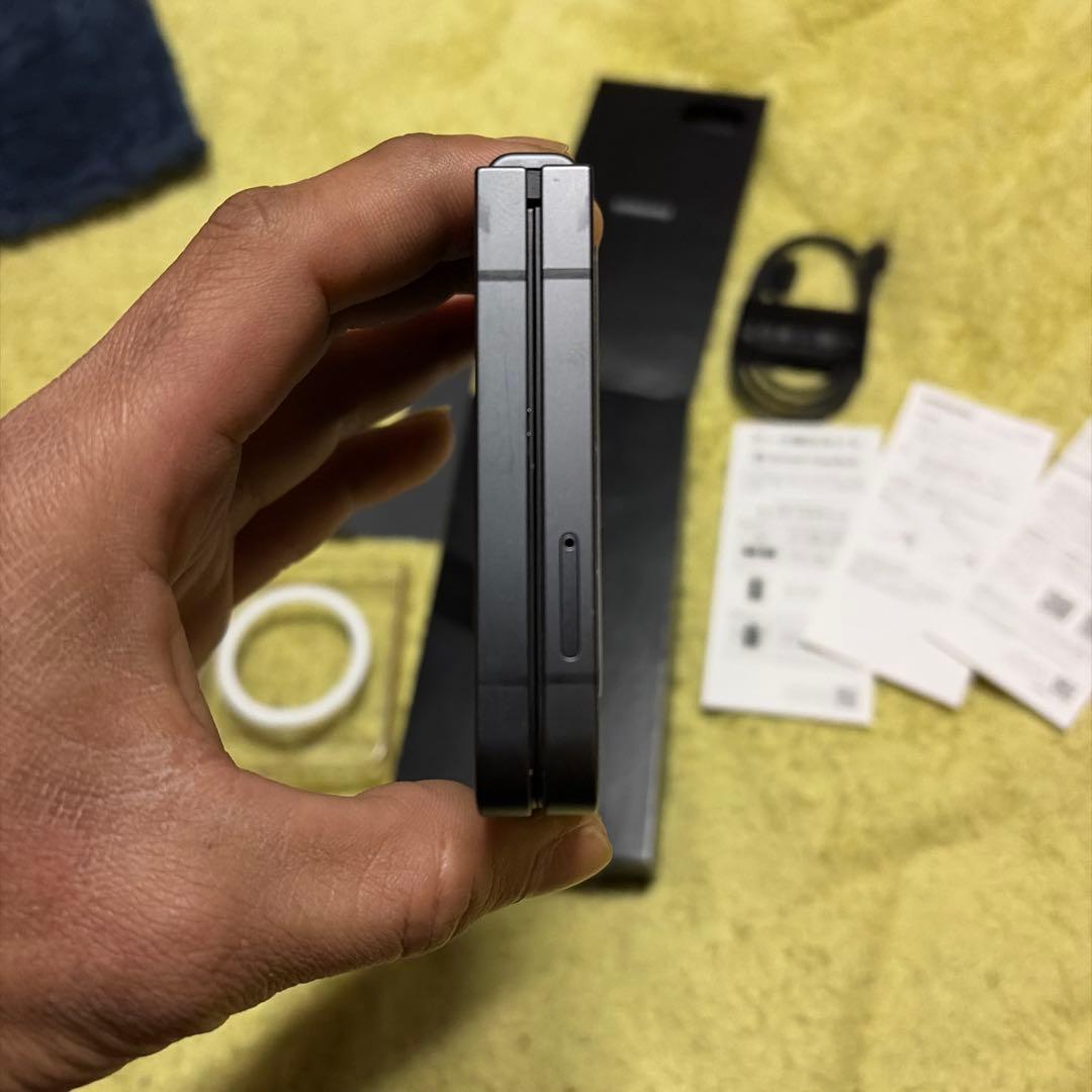 国内版 Galaxy flip6 本体 限定カラー 保護ケース付