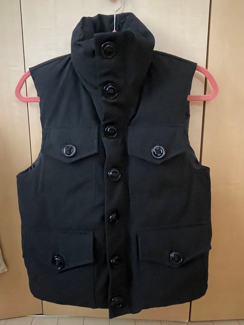 カナダグース ダウンベスト MONTREAL モントリオール